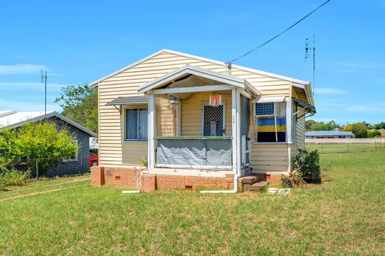 218 Pratten Street