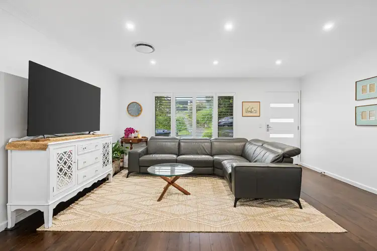 8 Trade Winds Avenue