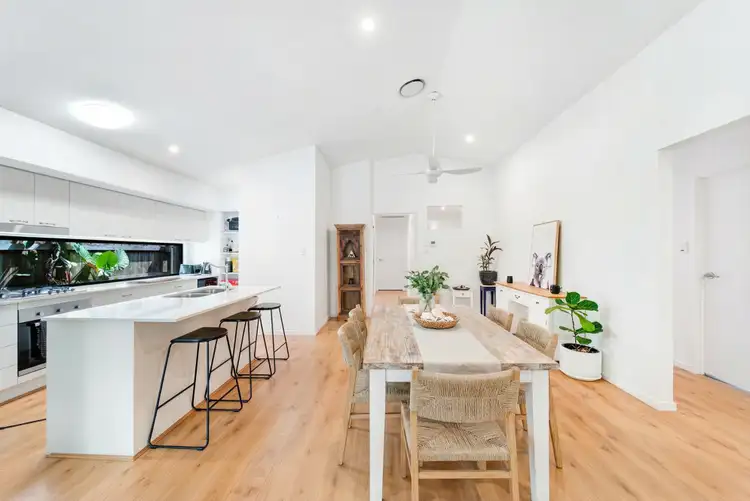 10 Haskins Street