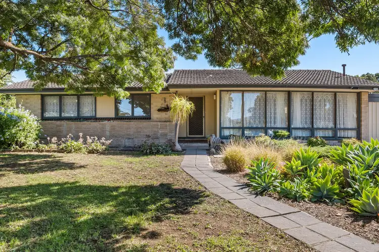 3 Field Court
