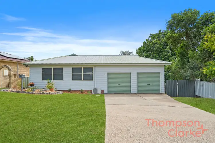3 Clayton Crescent