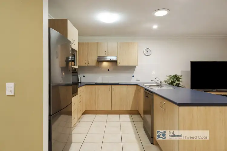 12 Trigonie Drive