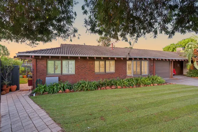 11a Cador Court