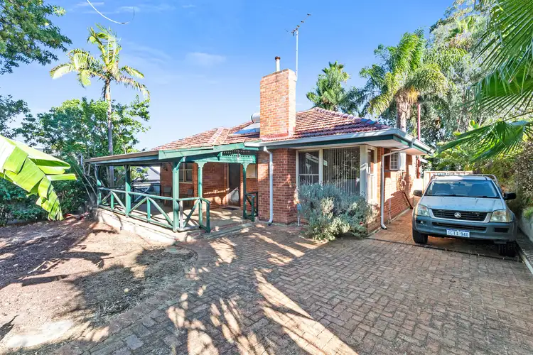 15 Dean Street
