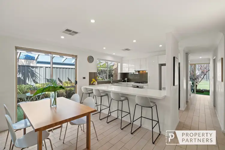 11A Clifton Street