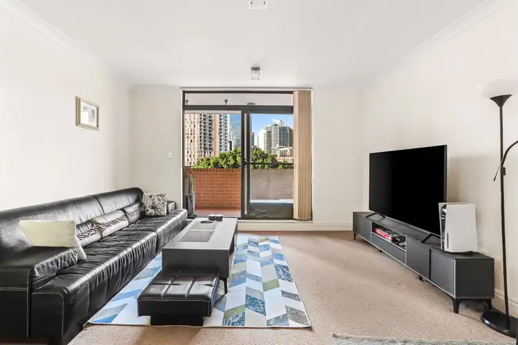 82 Mary Ann Street