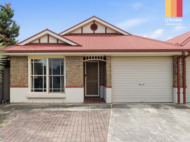 18 Windsor Grove