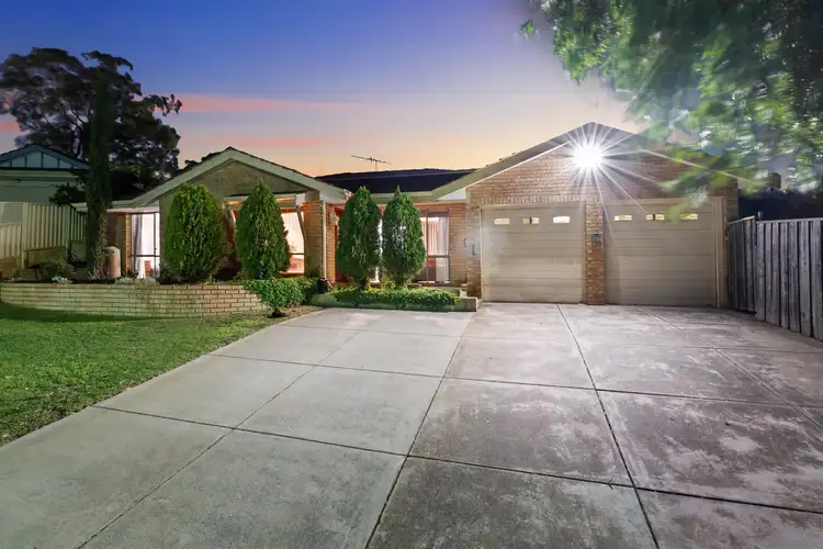 17 Kingston Heath Court