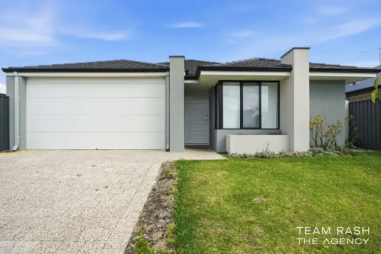 23 Aqualate Avenue