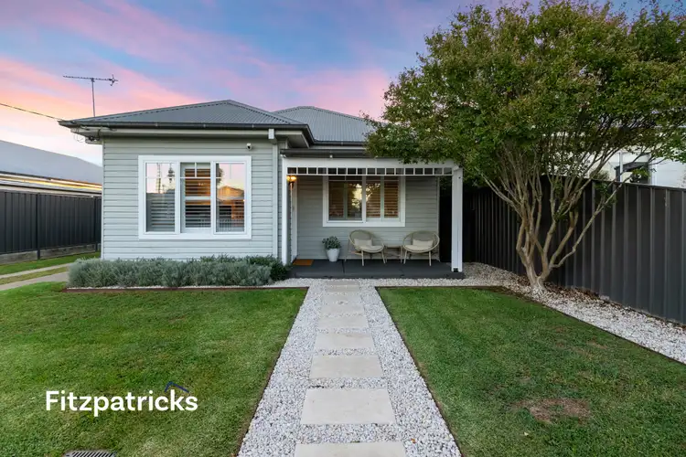 32 Evans Street