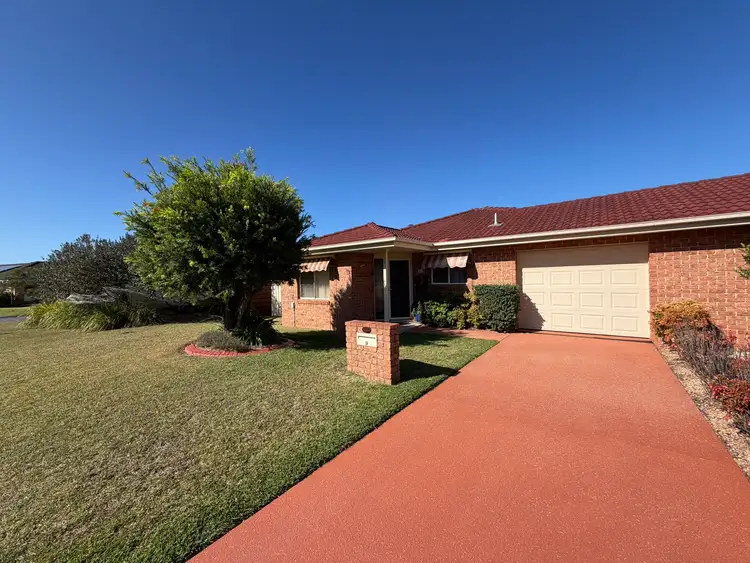 2/9 Mistral Place, Old Bar NSW 2430