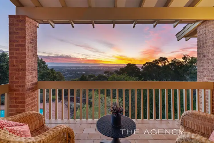 24 Lookout Road