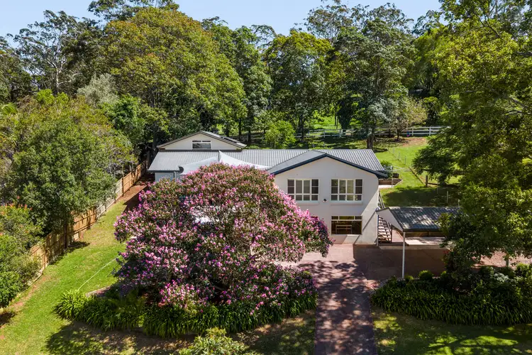 11 Buena Vista Crescent