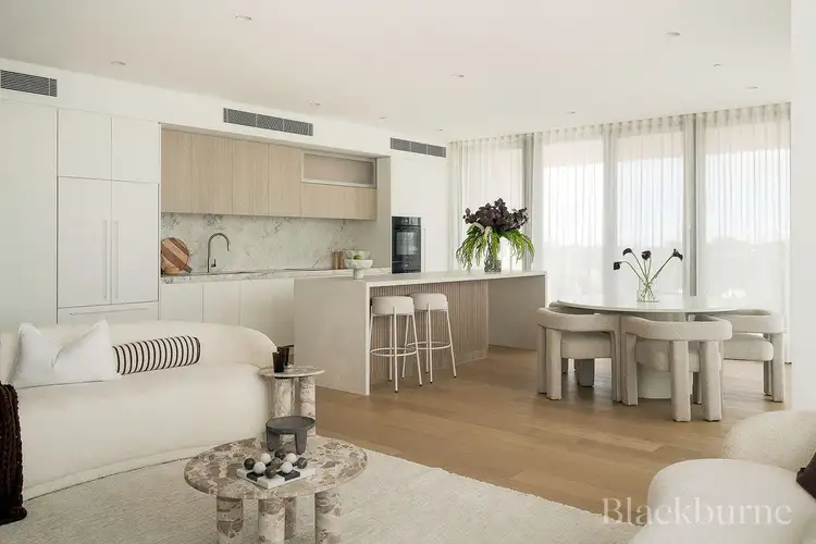 3 Airlie Street