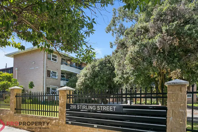 290 Stirling Street