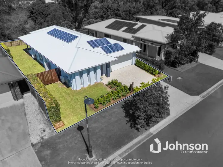 6 Mapleton Crescent