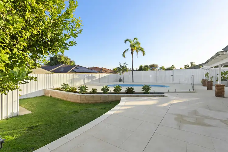 5 Zollner Close
