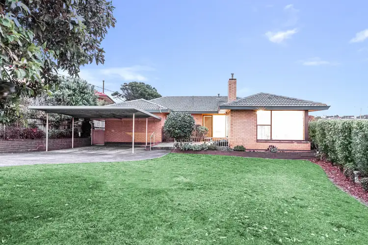 2 Hillside Avenue