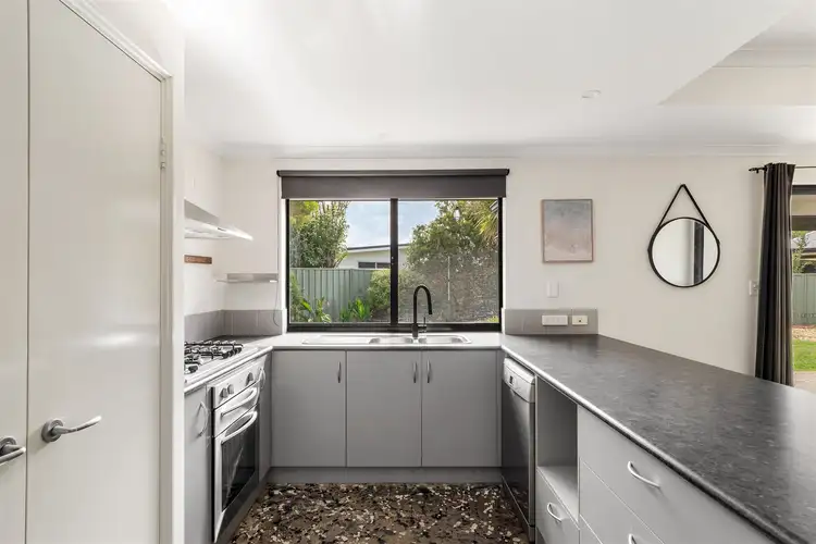 3 Sedge Way