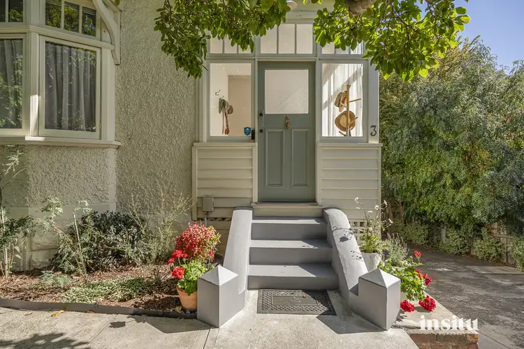 3 Newlands Avenue