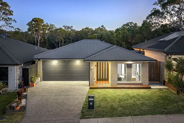 100 Mount Huntley Street