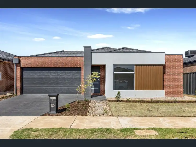 8 Adagio Road