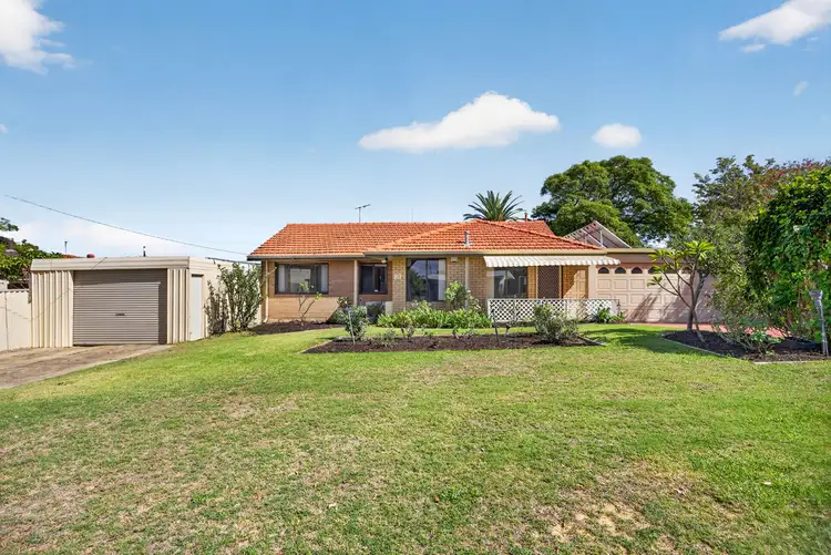 3 Robert Place