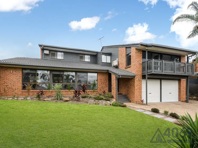 10 Garnet Court