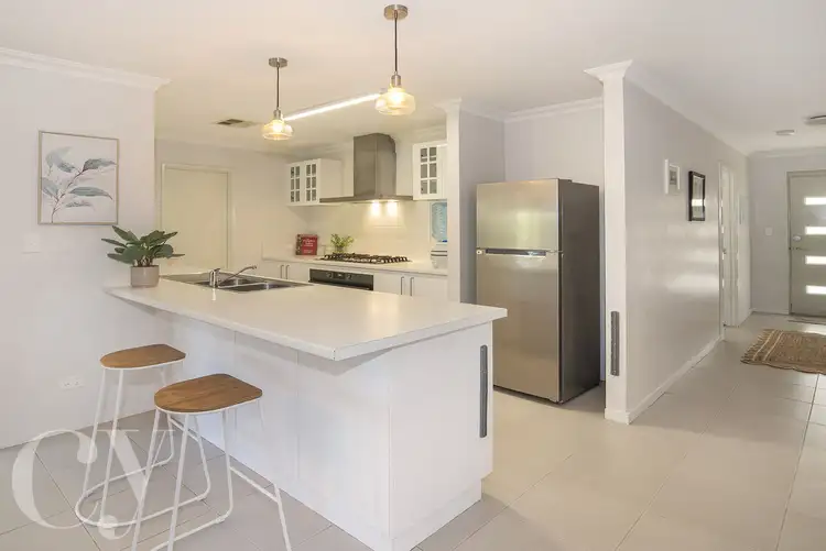 12 Chenin Street