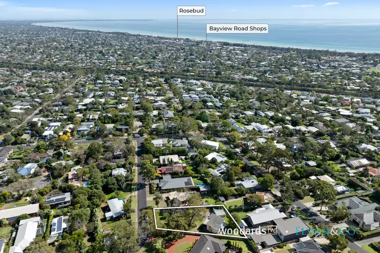 102 Cinerama Crescent