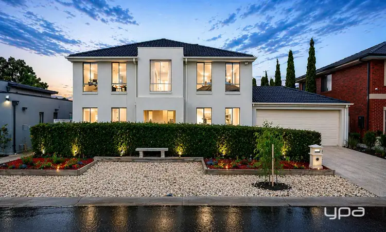 8 Grandview Avenue
