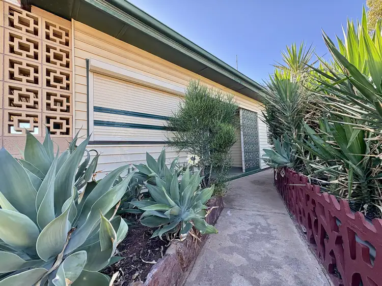 1 Gunson Street