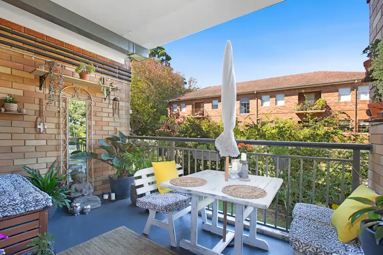 200 Pacific Highway