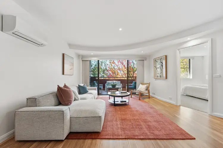 2 Eldridge Crescent