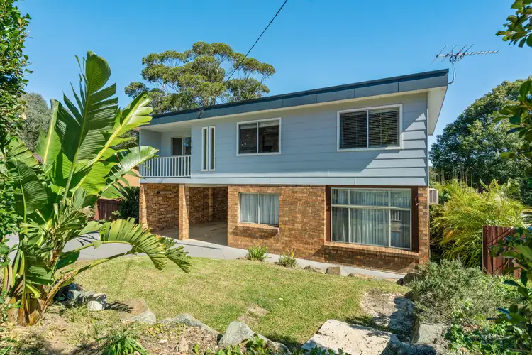 6 Pengana Crescent