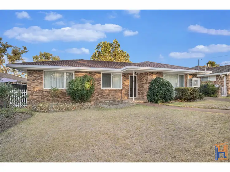 36 Crest Road