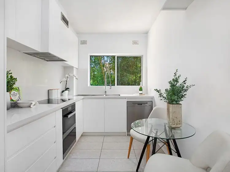 14-16 Woolcott Street