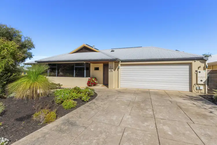 16 Sinclair Vista