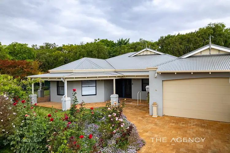 14 Beachgrove Place