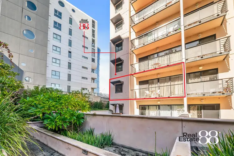112 Mounts Bay Road