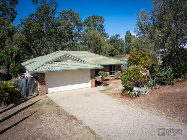 27 Davis Crescent