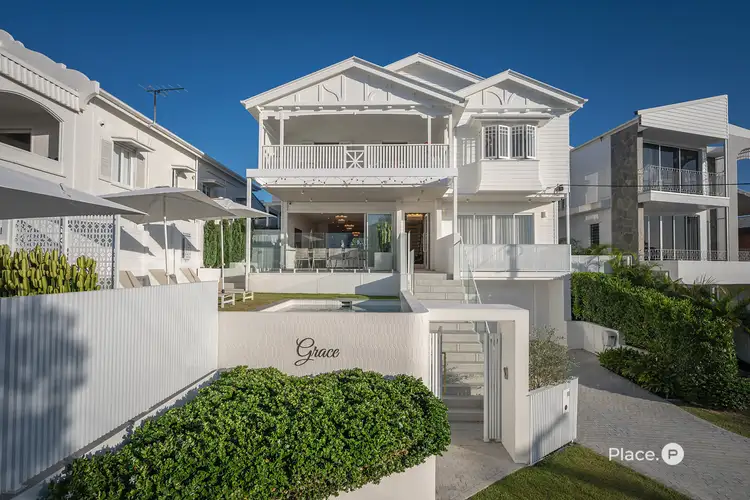 11 McIlwraith Avenue