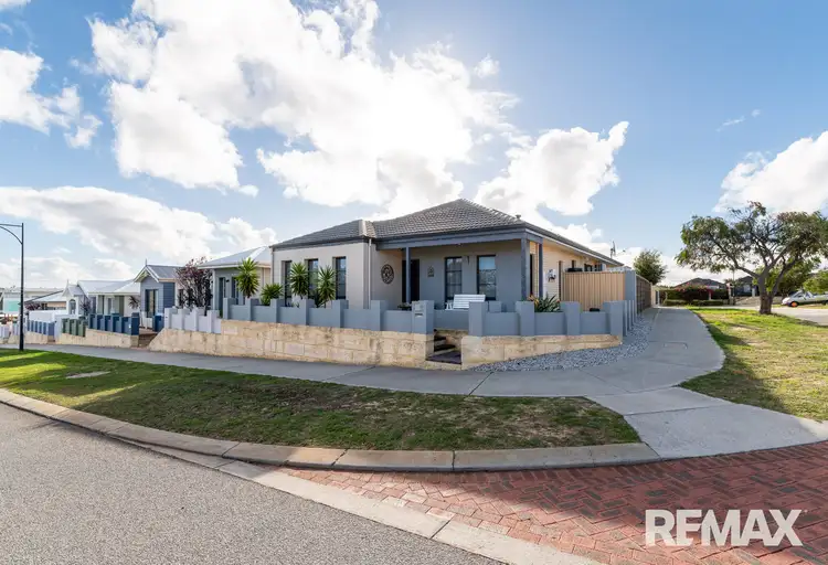13 Hinchinbrook Avenue