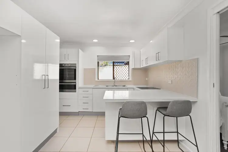 7A Garland Avenue