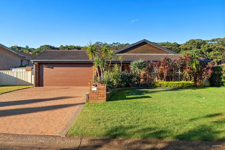 1 Lawford Close