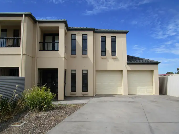 25 Redward Avenue