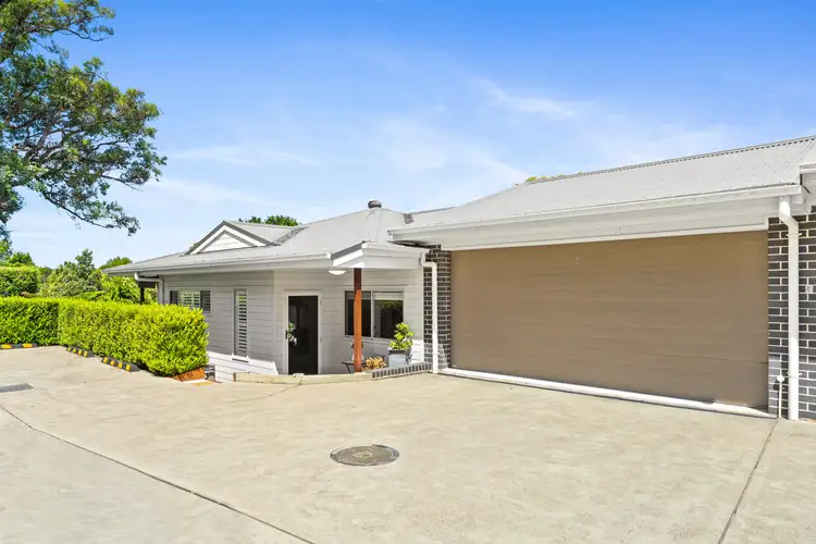 11 White Street