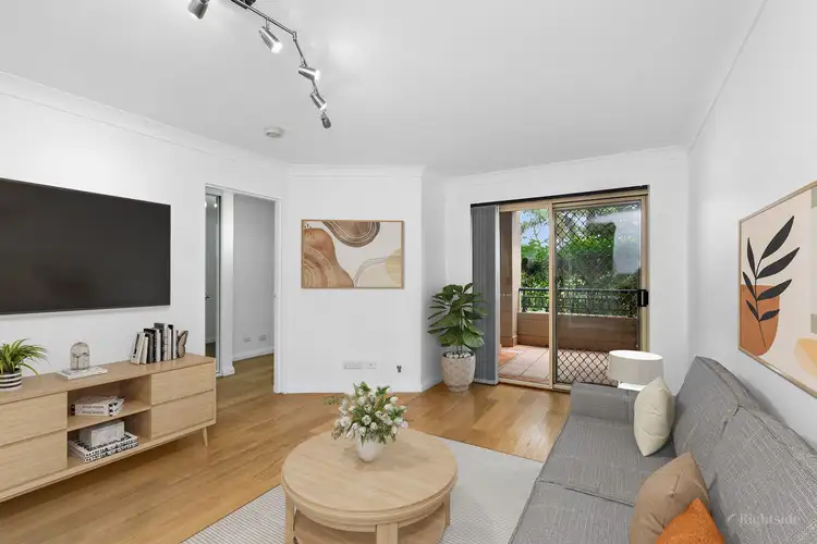 8 Koorala Street