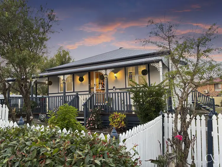 9 Roblyn Street