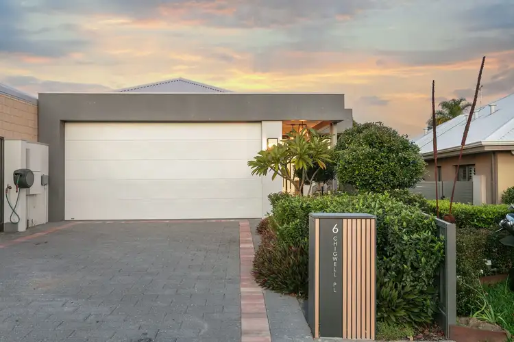 6 Chigwell Place